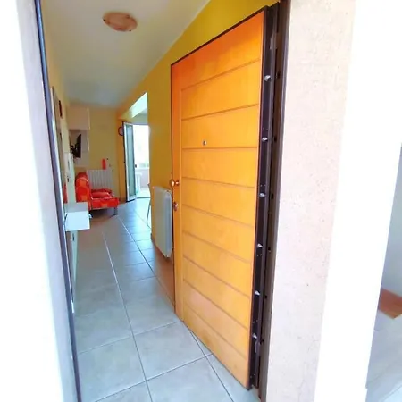 A Friseddra Apartment *